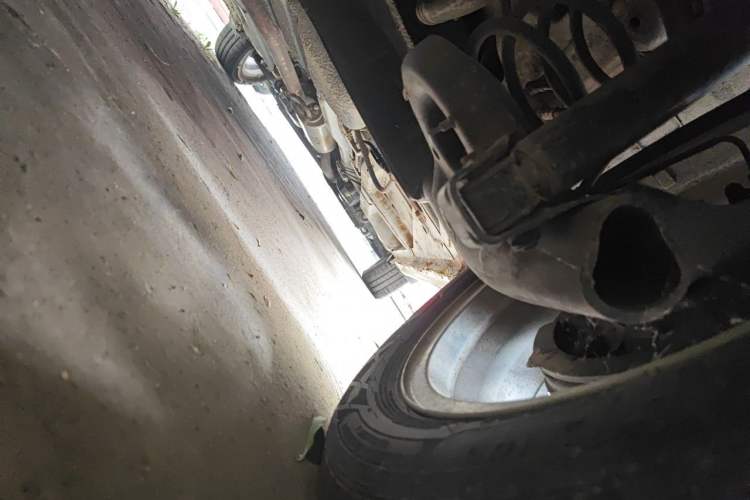 Used CHANGAN Benni 2014 1.4L Manual Luxury Model Chassis Rear Right
