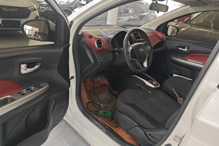 Used CHANGAN Benni 2014 1.4L IMT Luxury Model with Sunroof Driver Seat