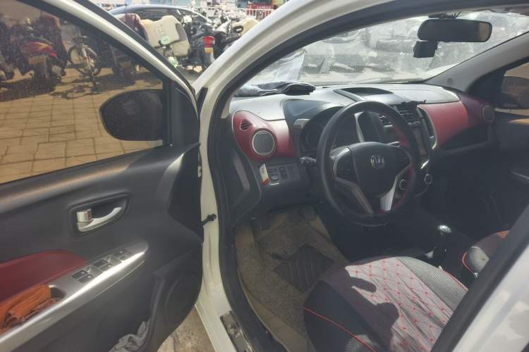 Used CHANGAN Benni 2014 1.4L Manual Luxury Model Driver Seat