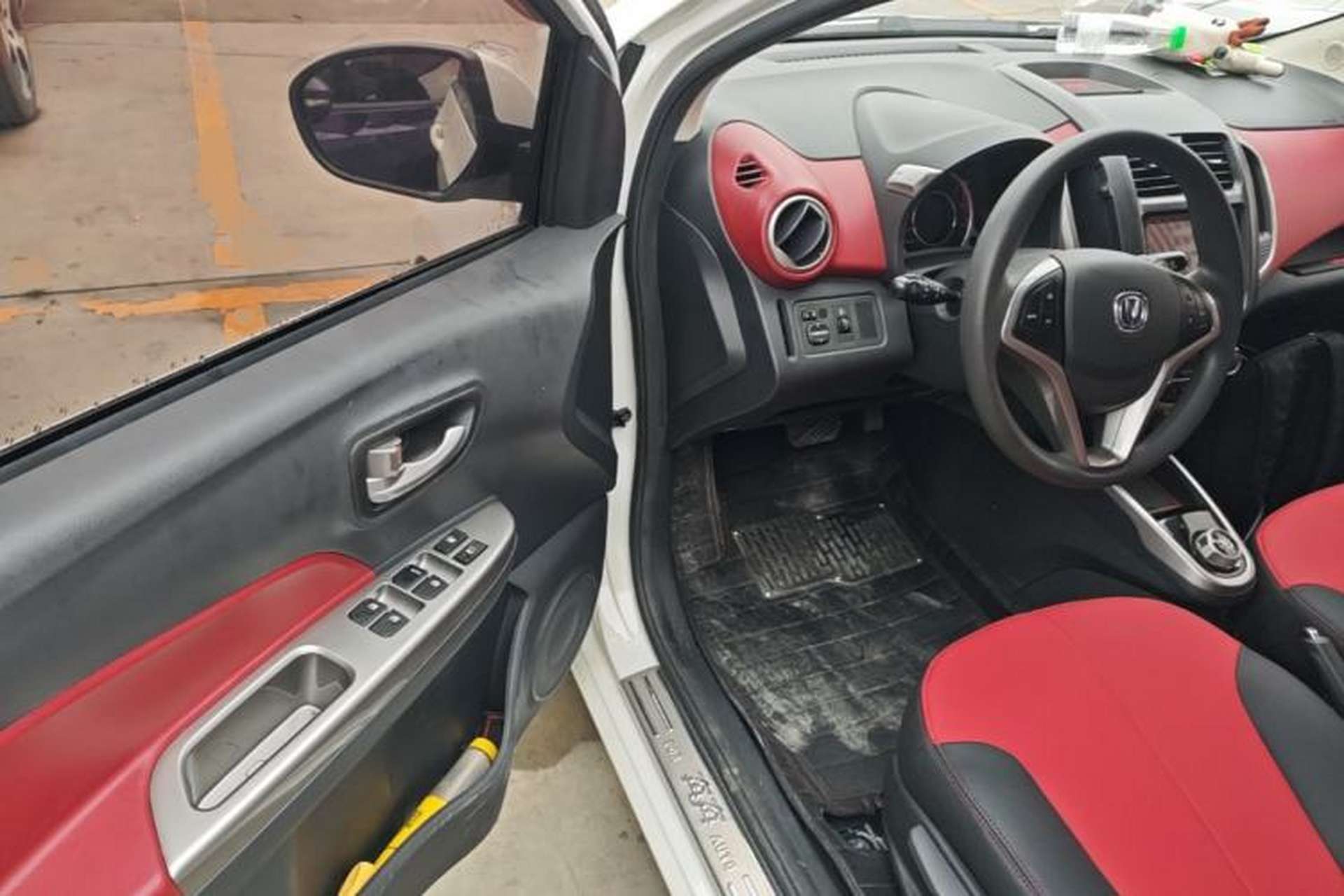Used CHANGAN Benni 2014 1.4L IMT Luxury Model Driver Seat