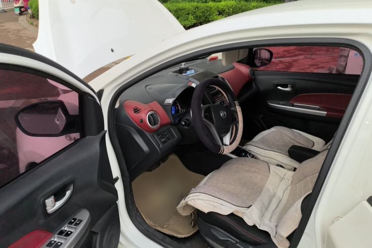 Used CHANGAN Benni 2014 1.4L IMT Luxury Model Driver Seat