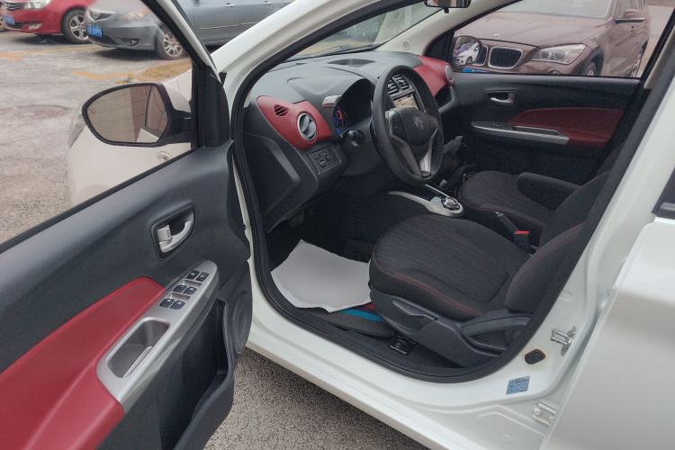 Used CHANGAN Benni 2014 1.4L IMT Luxury Model Driver Seat