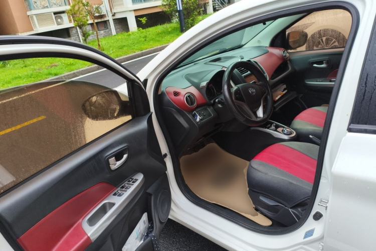Used CHANGAN Benni 2014 1.4L IMT Luxury Model Driver Seat