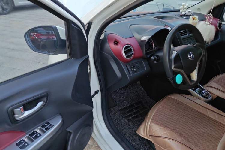 Used CHANGAN Benni 2014 1.4L IMT Luxury Model Driver Seat