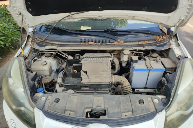 Used CHANGAN Benni 2014 1.4L IMT Luxury Model Engine Bay