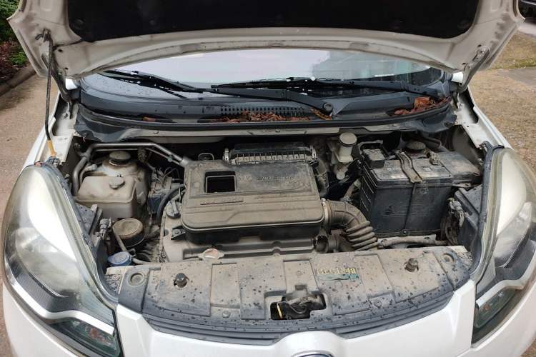 Used CHANGAN Benni 2014 1.4L IMT Luxury Model Engine Bay