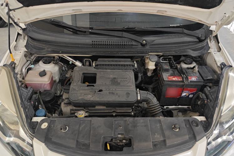 Used CHANGAN Benni 2014 1.4L IMT Luxury Model with Sunroof Engine Bay