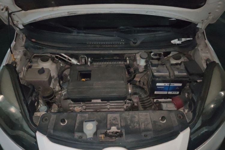 Used CHANGAN Benni 2014 1.4L IMT Luxury Model Engine Bay
