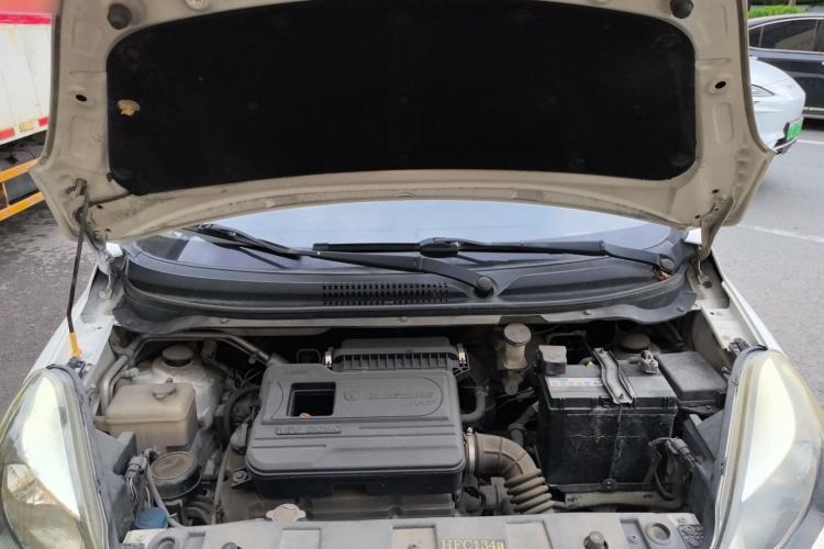 Used CHANGAN Benni 2014 1.4L IMT Luxury Model Engine Bay