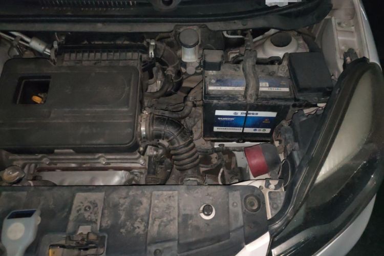 Used CHANGAN Benni 2014 1.4L IMT Luxury Model Engine Bay Left