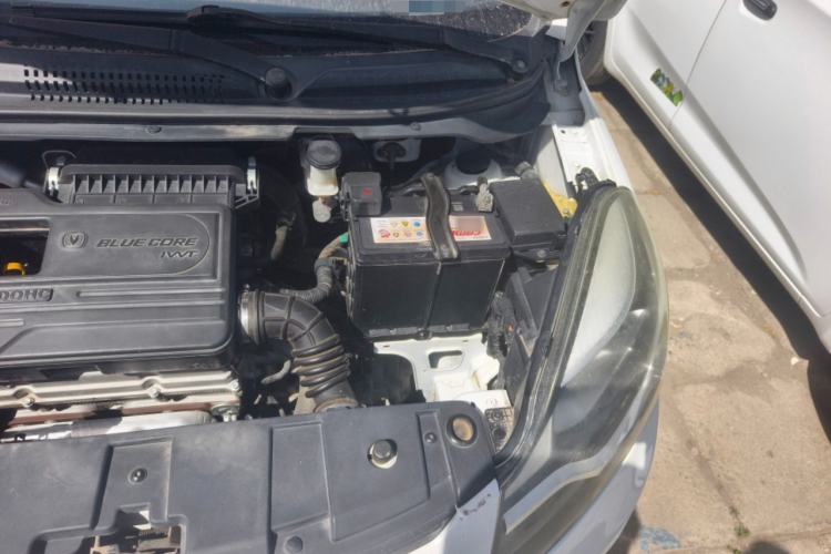 Used CHANGAN Benni 2014 1.4L Manual Luxury Model Engine Bay Left