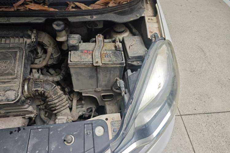 Used CHANGAN Benni 2014 1.4L Manual Luxury Model Engine Bay Left