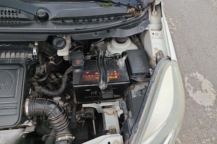 Used CHANGAN Benni 2014 1.4L Manual Luxury Model Engine Bay Left