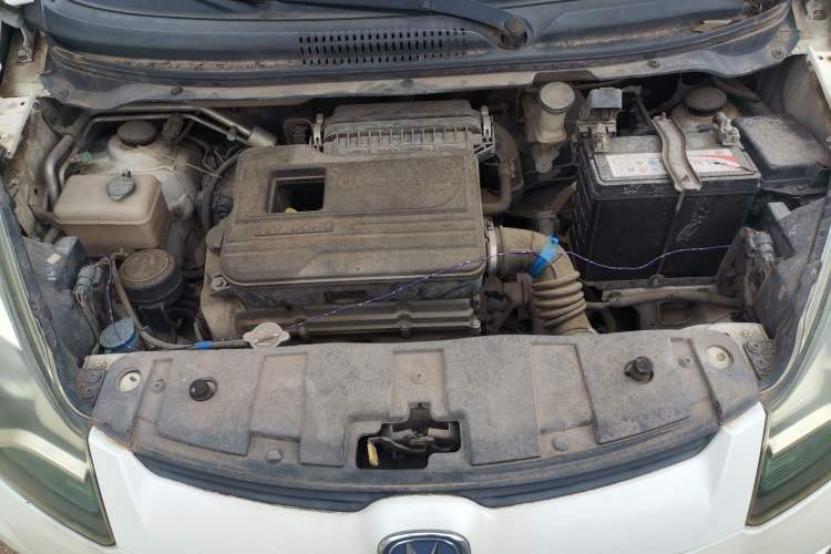 Used CHANGAN Benni 2014 1.4L IMT Luxury Model Engine Bay