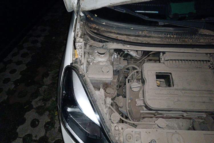 Used CHANGAN Benni 2014 1.4L IMT Luxury Model Engine Bay Right