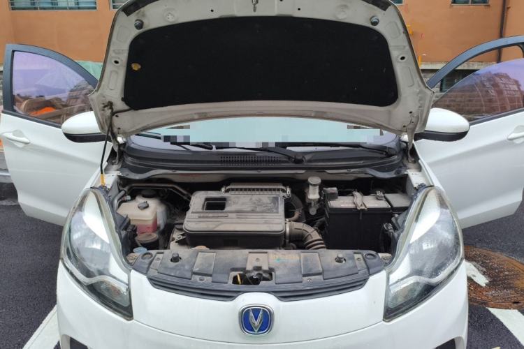 Used CHANGAN Benni 2014 1.4L IMT Luxury Model Engine Bay
