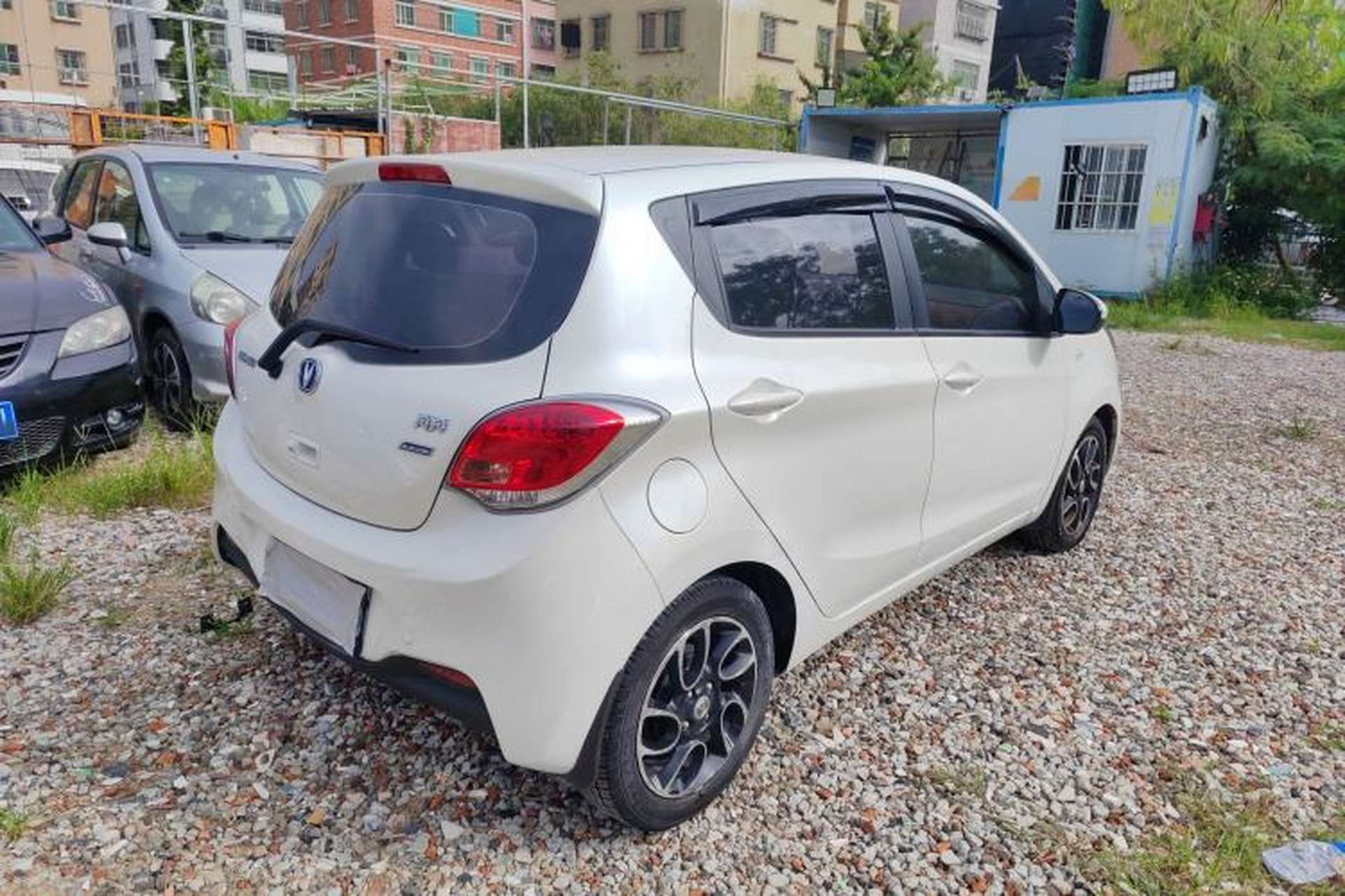Used CHANGAN Benni 2014 1.4L Manual Luxury Model Exterior 3