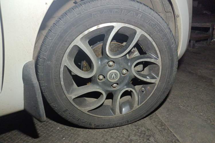 Used CHANGAN Benni 2014 1.4L IMT Luxury Model Exterior 7