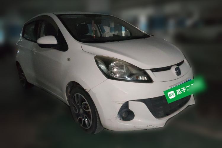 Used CHANGAN Benni 2014 1.4L IMT Luxury Model Front Right 45 Deg