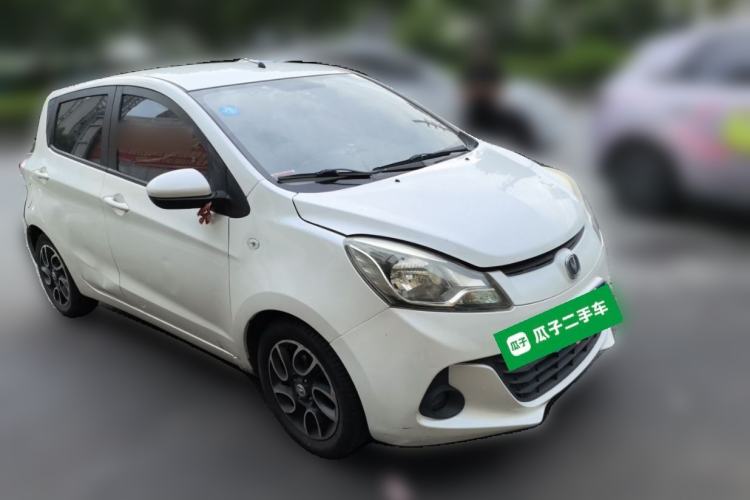 Used CHANGAN Benni 2014 1.4L IMT Luxury Model Front Right 45 Deg