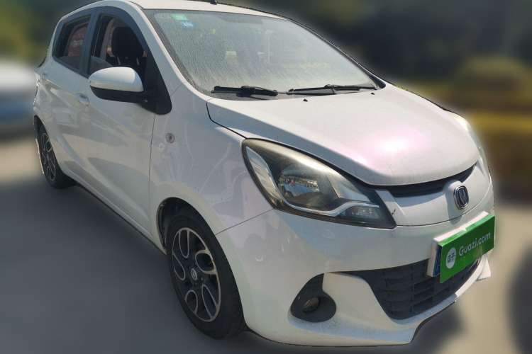Used CHANGAN Benni 2014 1.4L IMT Luxury Model Front Right 45 Deg