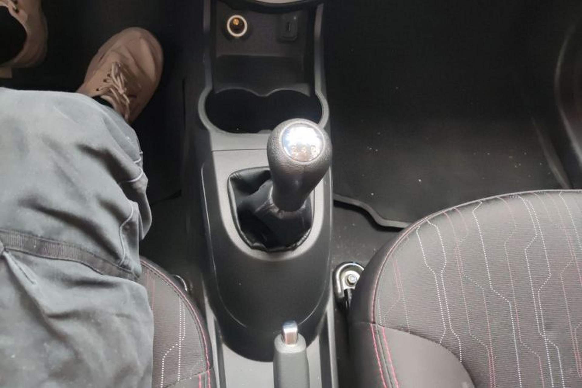 Used CHANGAN Benni 2014 1.4L Manual Luxury Model Gear Lever