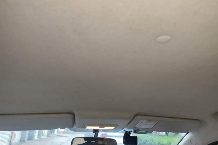 Used CHANGAN Benni 2014 1.4L IMT Luxury Model Headliner