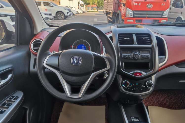 Used CHANGAN Benni 2014 1.4L IMT Luxury Model Interior 4