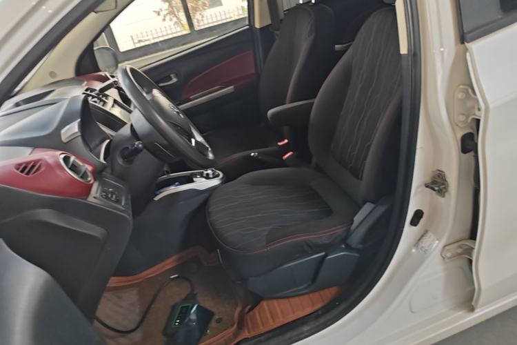 Used CHANGAN Benni 2014 1.4L IMT Luxury Model with Sunroof Left Front Seat