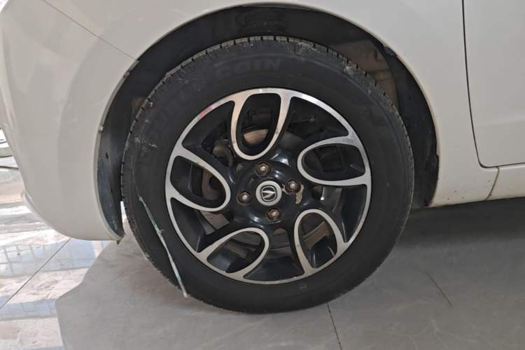 Used CHANGAN Benni 2014 1.4L IMT Luxury Model with Sunroof Left Front Wheel Hub