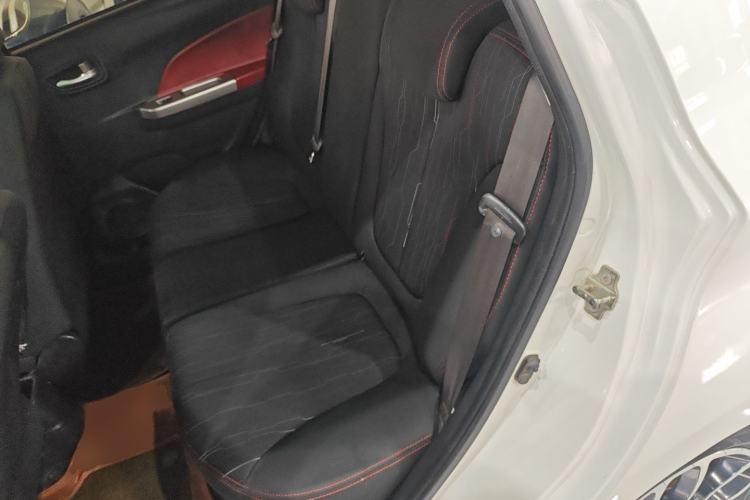 Used CHANGAN Benni 2014 1.4L IMT Luxury Model with Sunroof Left Rear Seat