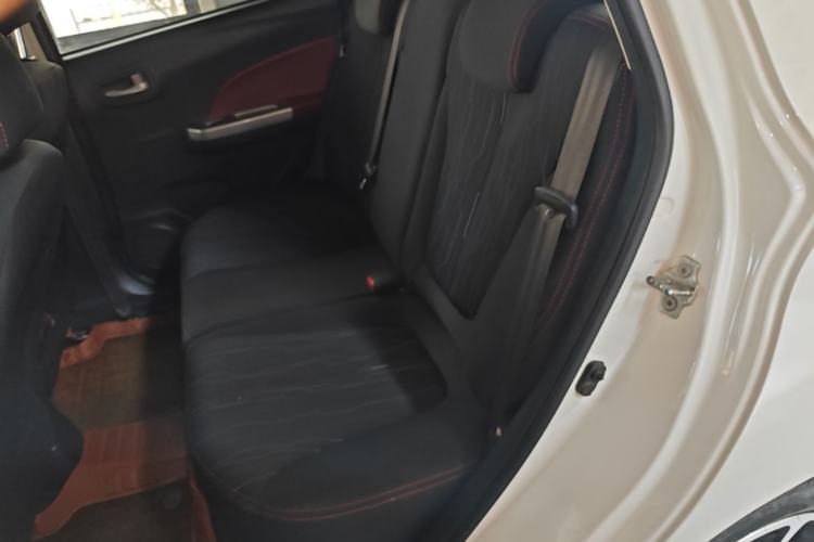 Used CHANGAN Benni 2014 1.4L IMT Luxury Model with Sunroof Left Rear Seat