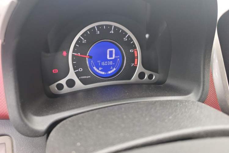 Used CHANGAN Benni 2014 1.4L Manual Luxury Model Odometer Close Up