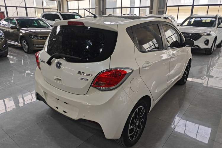 Used CHANGAN Benni 2014 1.4L IMT Luxury Model with Sunroof Rear Right 45 Deg