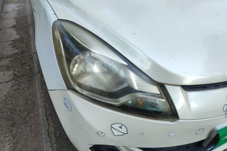 Used CHANGAN Benni 2014 1.4L IMT Luxury Model Right Front Headlight