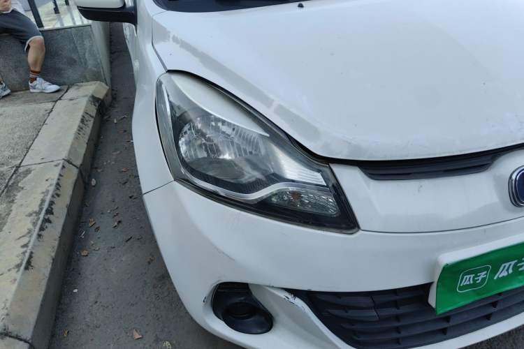 Used CHANGAN Benni 2014 1.4L IMT Luxury Model Right Front Headlight