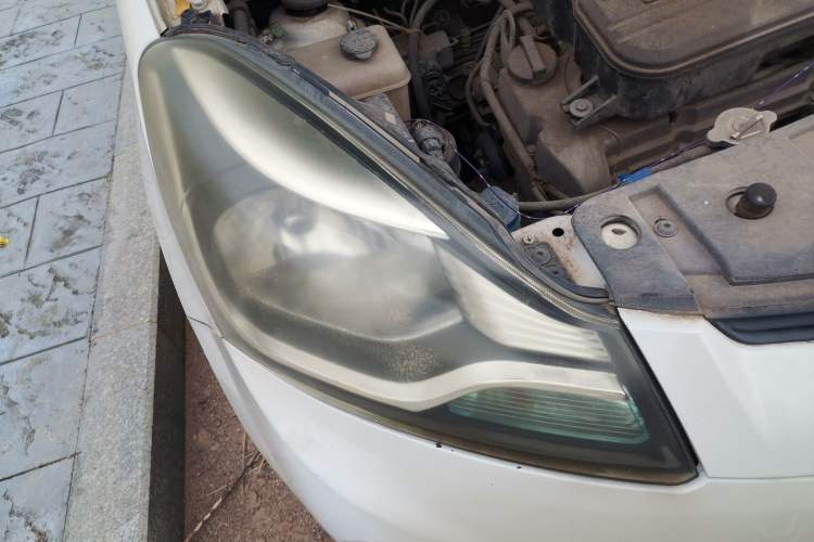 Used CHANGAN Benni 2014 1.4L IMT Luxury Model Right Front Headlight
