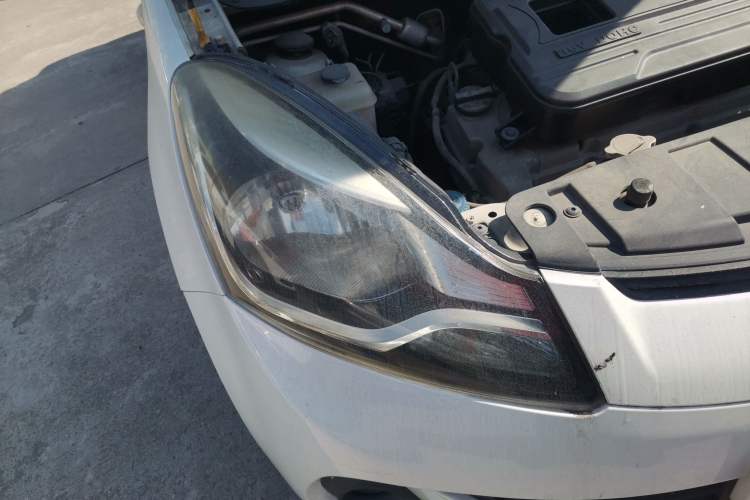 Used CHANGAN Benni 2014 1.4L IMT Luxury Model Right Front Headlight