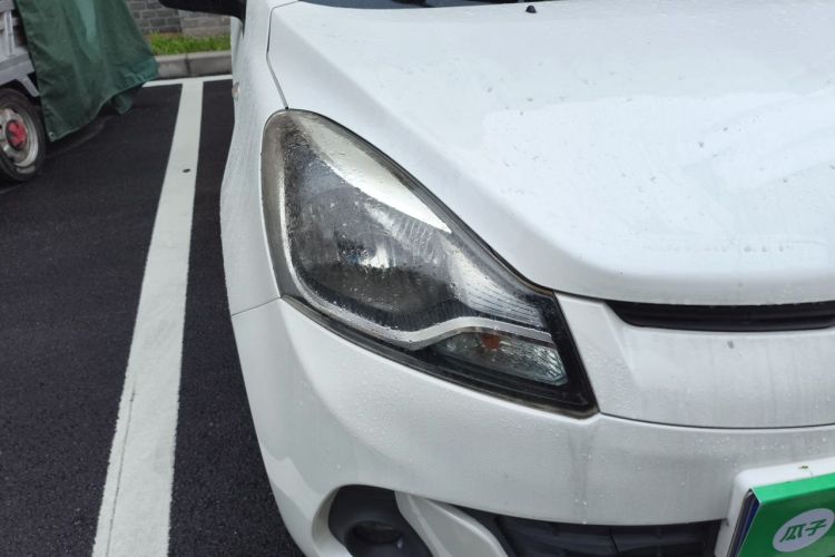 Used CHANGAN Benni 2014 1.4L IMT Luxury Model Right Front Headlight