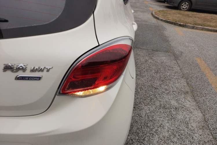 Used CHANGAN Benni 2014 1.4L IMT Luxury Model Right Rear Taillight