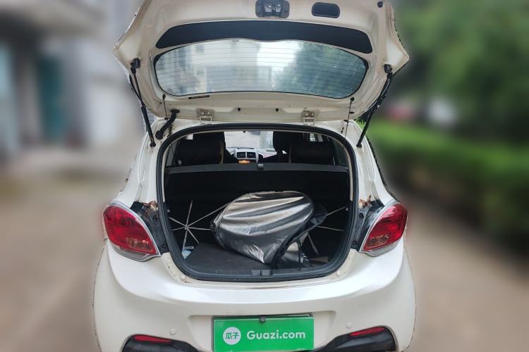 Used CHANGAN Benni 2014 1.4L IMT Luxury Model Trunk