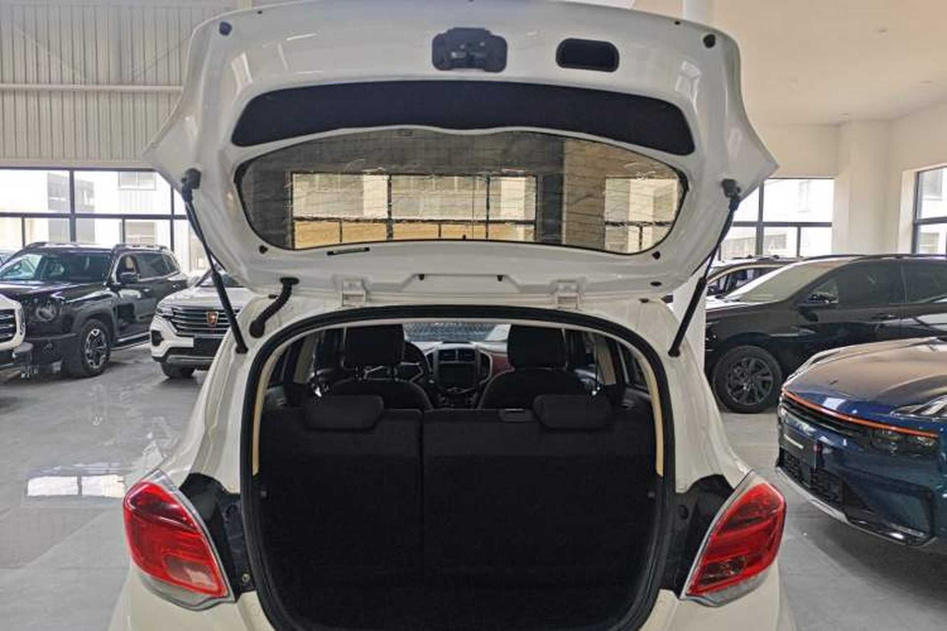 Used CHANGAN Benni 2014 1.4L IMT Luxury Model with Sunroof Trunk