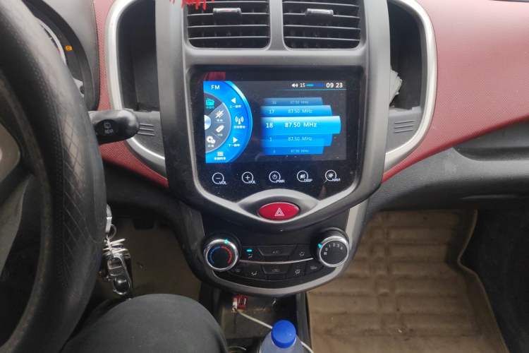 Used CHANGAN Benni 2014 1.4L Manual Luxury Model Audio And AC Panel
