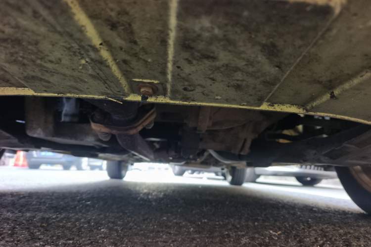 Used CHANGAN Benni 2014 1.4L IMT Luxury Model Chassis Front