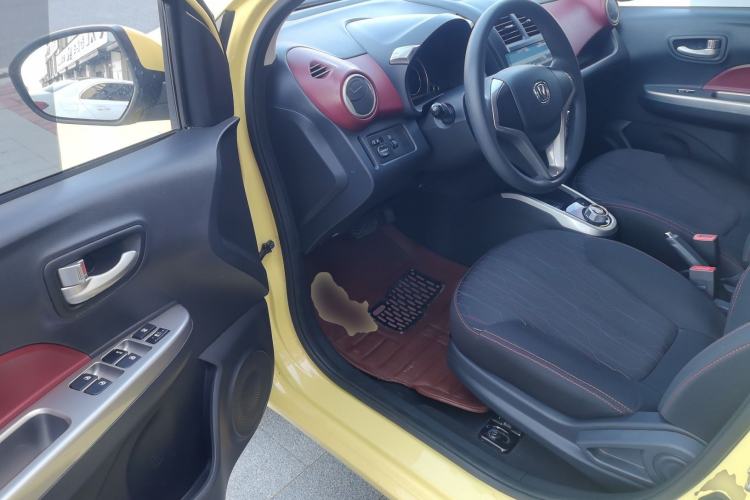 Used CHANGAN Benni 2014 1.4L IMT Luxury Model Driver Seat