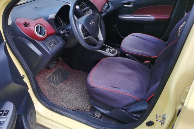 Used CHANGAN Benni 2014 1.4L IMT Luxury Model Driver Seat