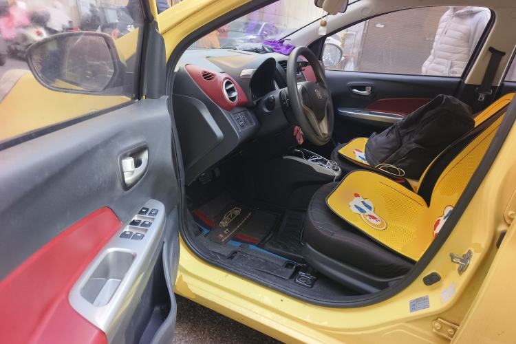 Used CHANGAN Benni 2014 1.4L IMT Luxury Model Driver Seat