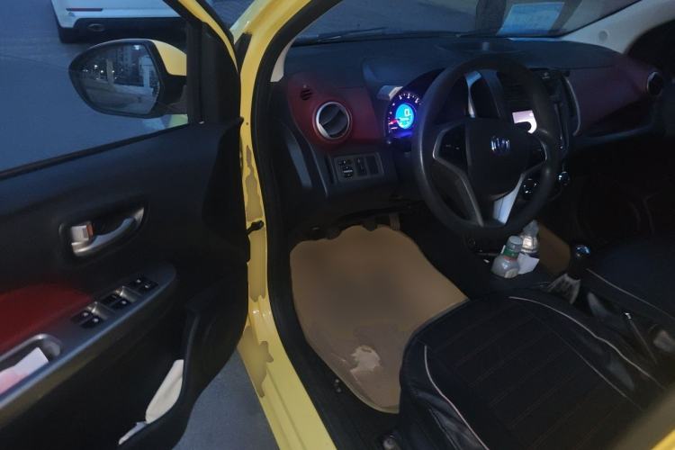 Used CHANGAN Benni 2014 1.4L Manual Luxury Model Driver Seat