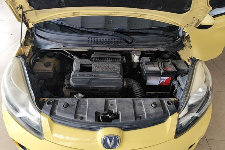 Used CHANGAN Benni 2014 1.4L IMT Luxury Model Engine Bay