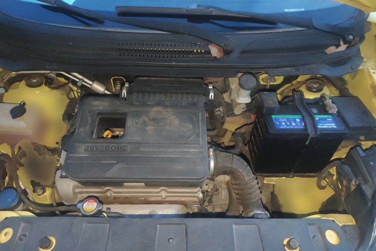 Used CHANGAN Benni 2014 1.4L Manual Luxury Model Engine Bay